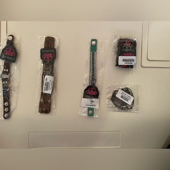 1 Lot of 10 Brand New Paparazzi bracelets!!! - Picture 7 of 8